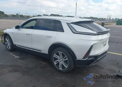 2024 Cadillac Lyriq Tech W/1Sa z USA, uszkodzony, nr VIN 1GYKPMRK9RZ123962